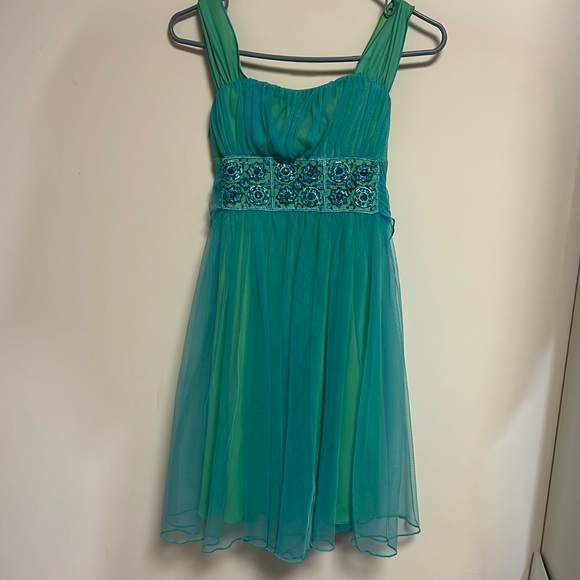 Girls Sequin Formal Dress NWT - Picture 1 of 6
